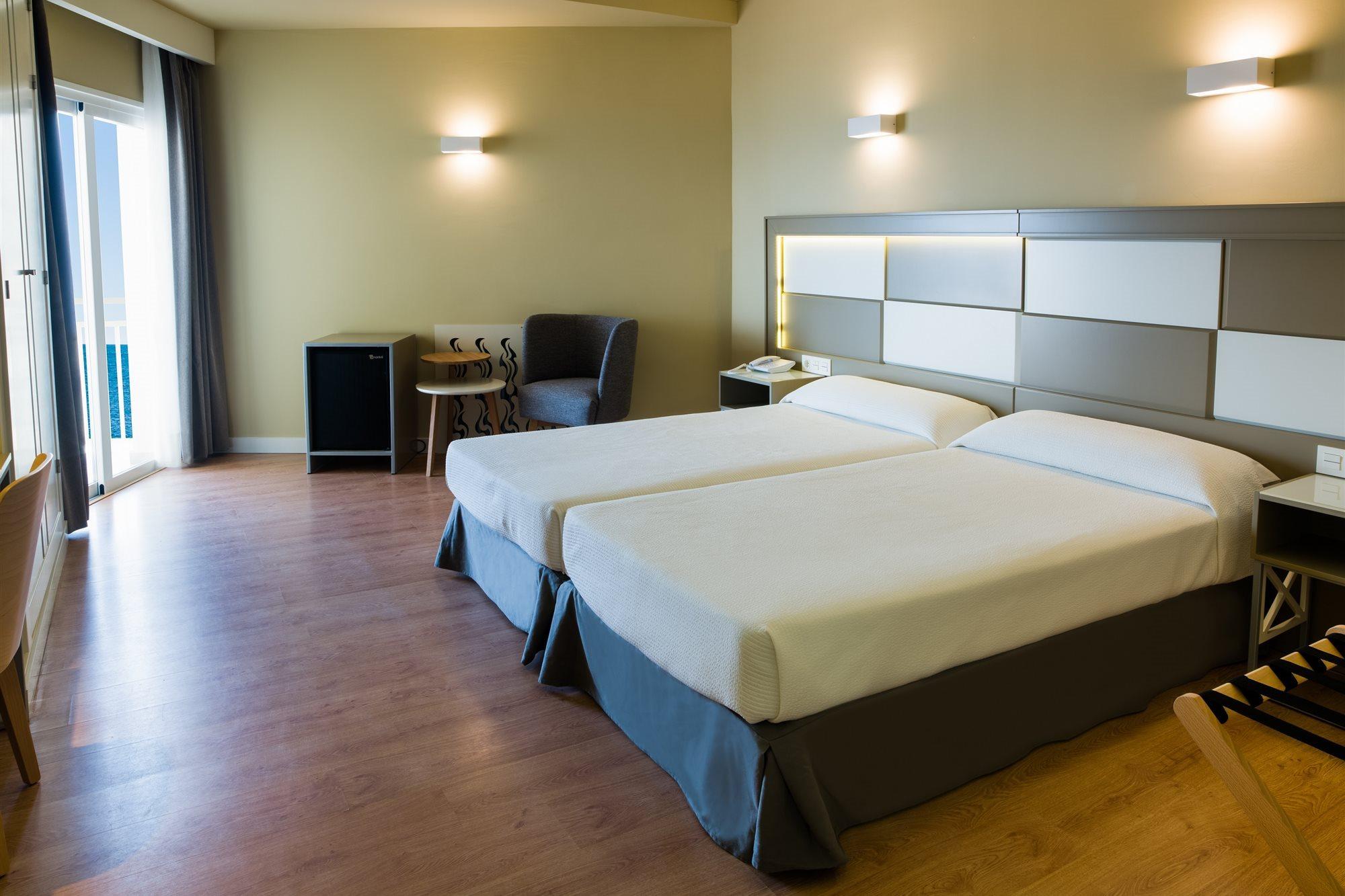 Hotel Monarque Torreblanca Фуэнхирола Экстерьер фото
