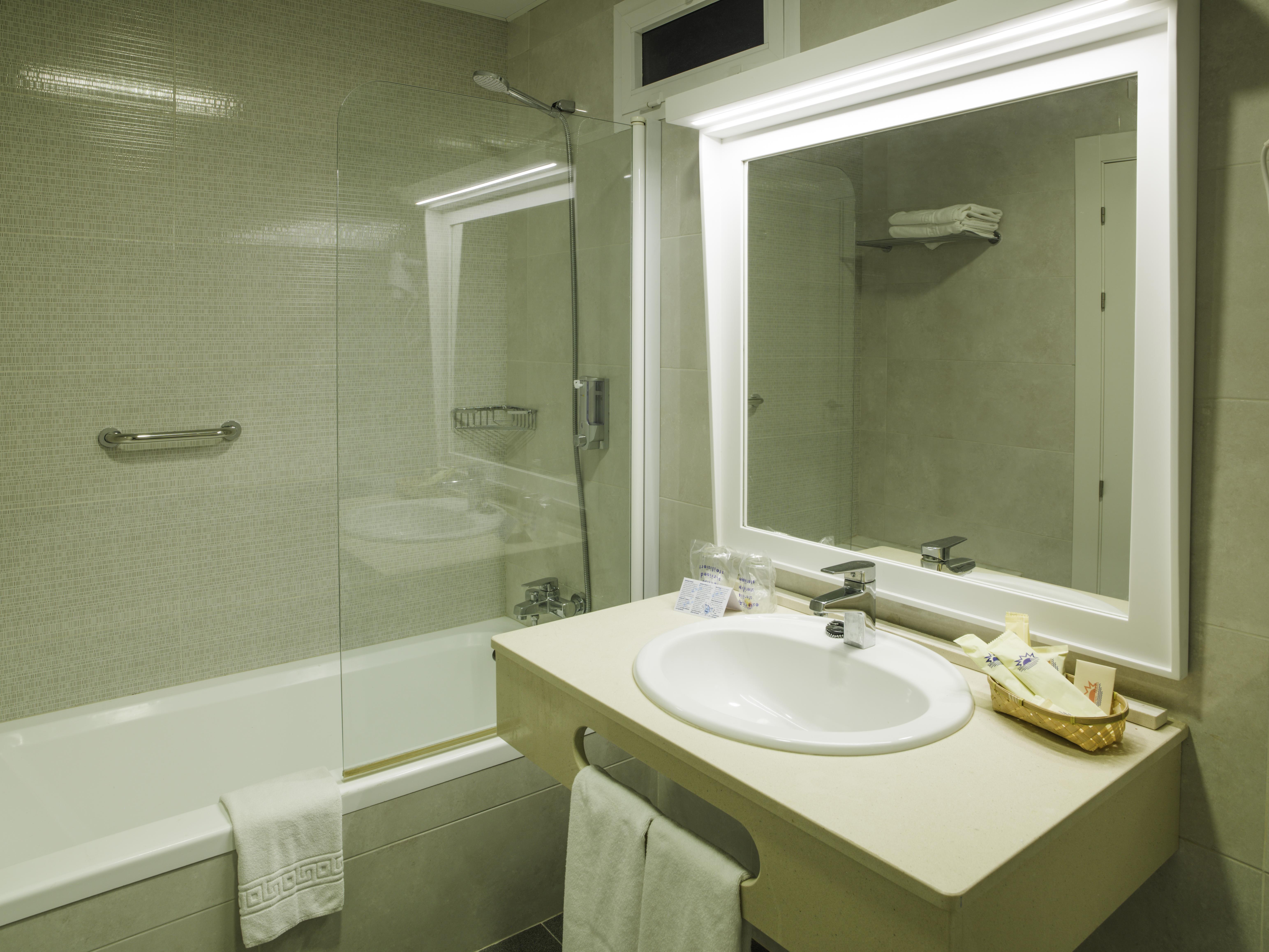 Hotel Monarque Torreblanca Фуэнхирола Экстерьер фото