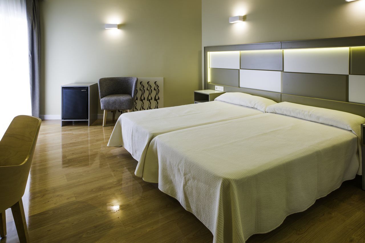 Hotel Monarque Torreblanca Фуэнхирола Экстерьер фото